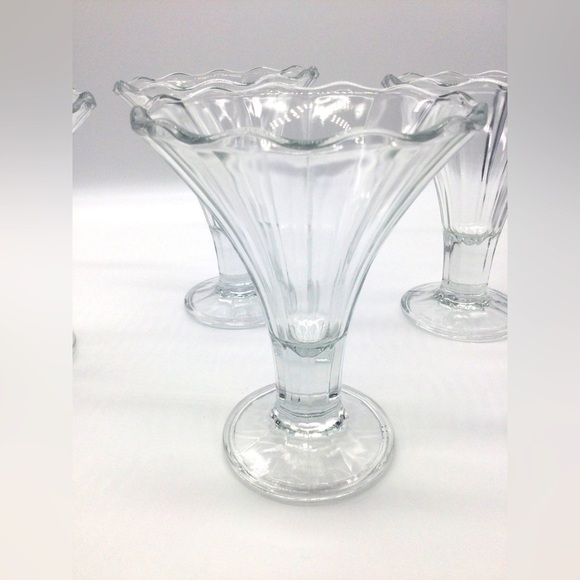 Set of 4 Italian Dessert Sundae Glasses Cerve valentine compote dinner party - Picture 1 of 9